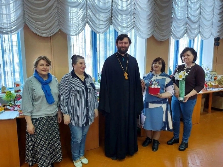 «Пасхальные мотивы».